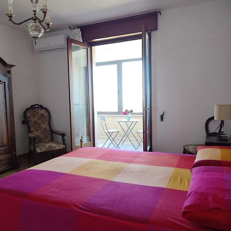 Favolosa Casa Con Terrazza, Idromassaggio, Cortile E Garage Auto Carovigno Exteriér fotografie