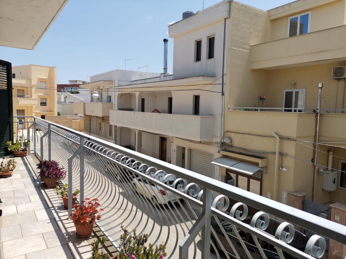 Favolosa Casa Con Terrazza, Idromassaggio, Cortile E Garage Auto Carovigno Exteriér fotografie