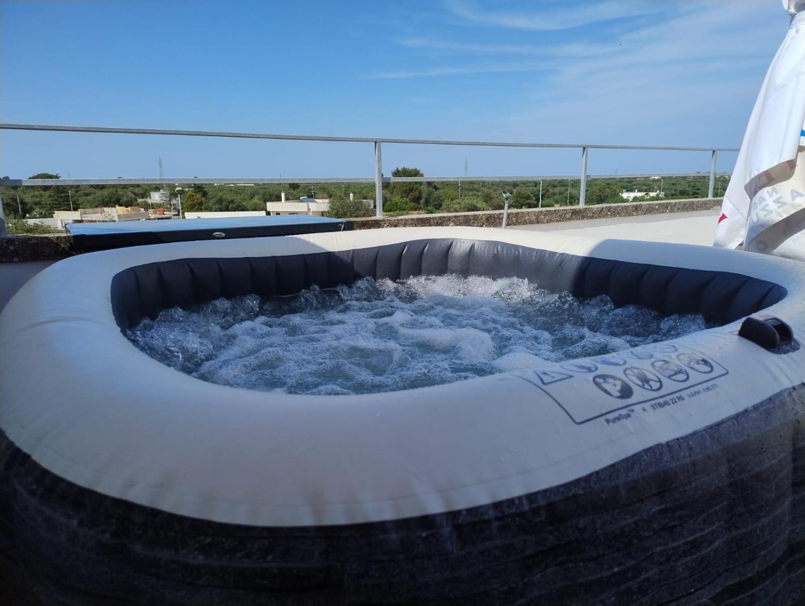 Favolosa Casa Con Terrazza, Idromassaggio, Cortile E Garage Auto Carovigno Exteriér fotografie