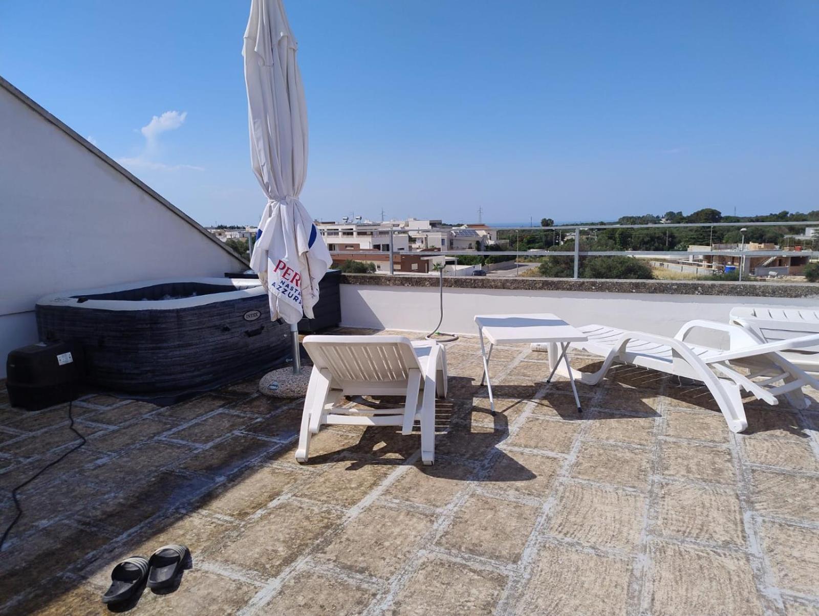 Favolosa Casa Con Terrazza, Idromassaggio, Cortile E Garage Auto Carovigno Exteriér fotografie
